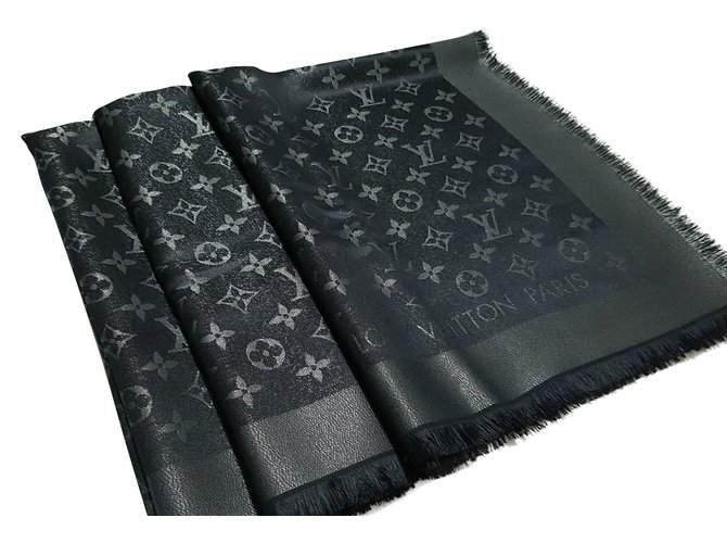 Louis Vuitton Classical Monogram Scarf Black Silk  ref.51157