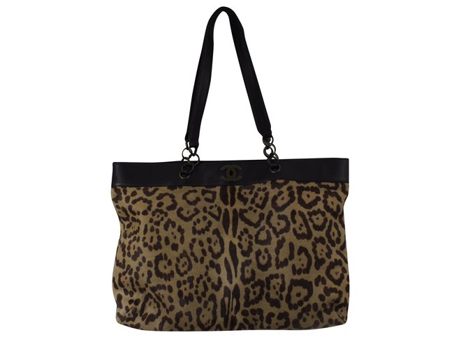 Chanel Handbags Brown Leather  ref.51173