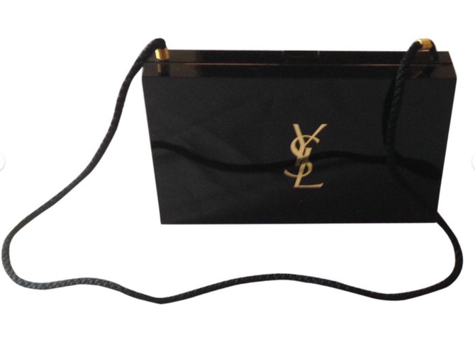 Yves Saint Laurent Clutch bags Black Varnish  ref.51378