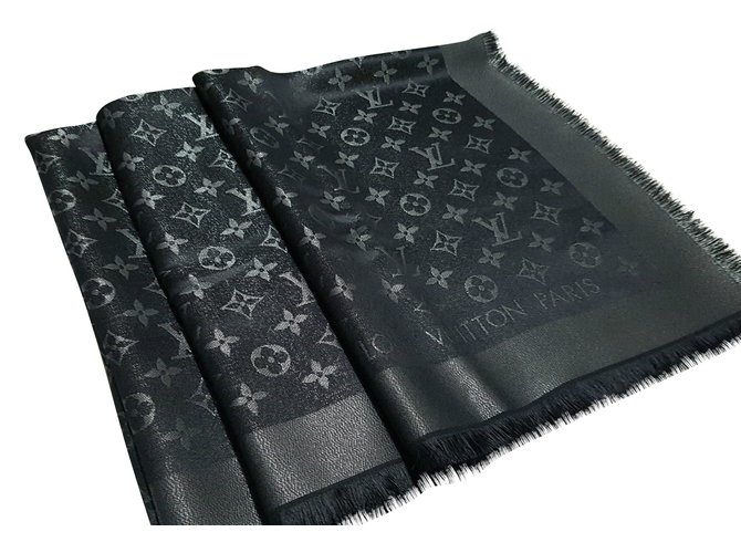 Louis Vuitton Classical Monogram Scarf Black Silk  ref.51591