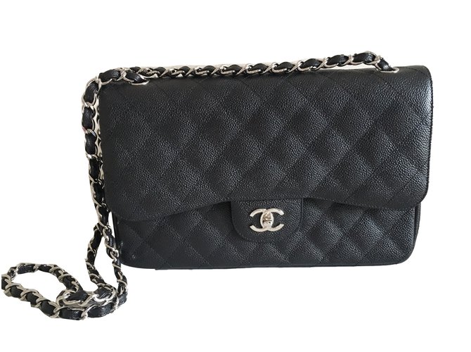 Chanel Timeless  30 cm Black Leather  ref.51893
