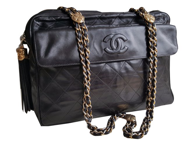 Chanel Handtaschen Schwarz Leder  ref.51984