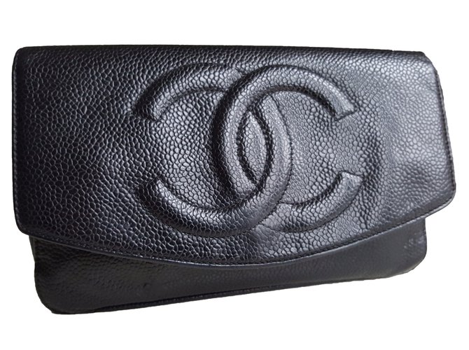 Chanel carteras Negro Cuero  ref.51992