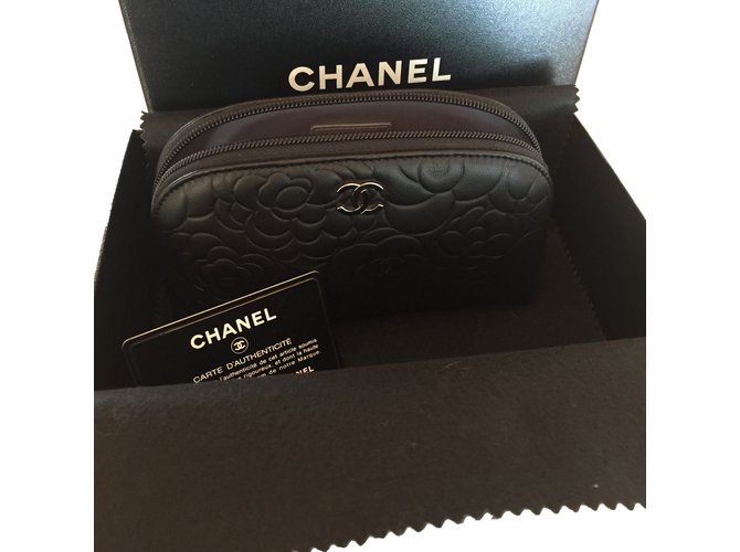 Chanel Sacos de embreagem Preto Couro  ref.52118