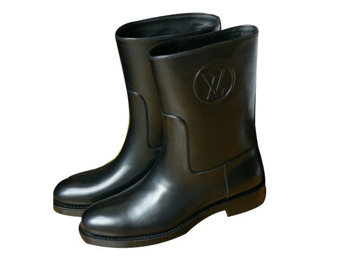 Louis Vuitton Overdrive flat half boot Black Leather  ref.52130