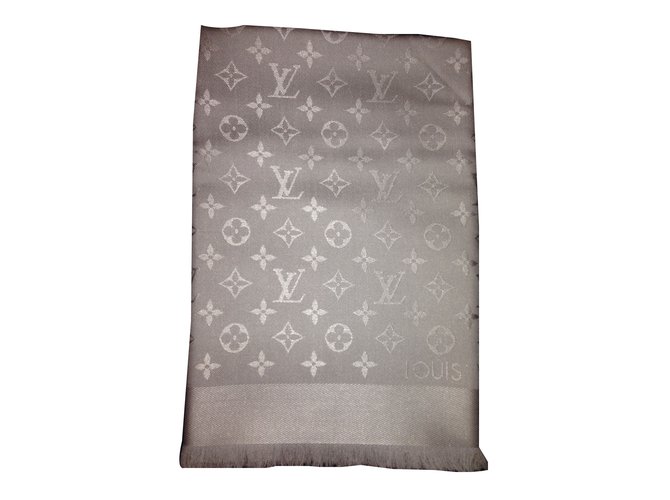Louis Vuitton Scarves Beige Silk Wool  ref.52149