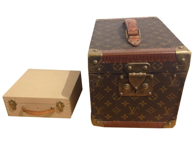 Louis Vuitton vanity Brown Leather  ref.52198
