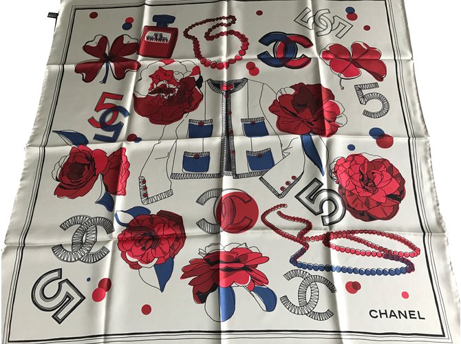 Chanel Bufandas Crudo Seda  ref.52716