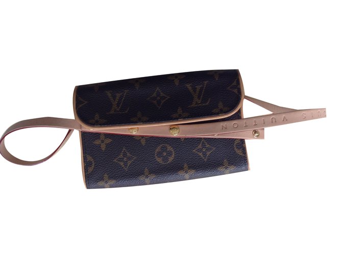 Louis Vuitton Pochette florentine avec ceinture Cuir Marron ref.52987 -  Joli Closet