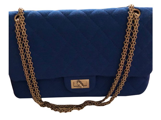 2.55 Chanel Handtaschen Blau Leinwand  ref.53038