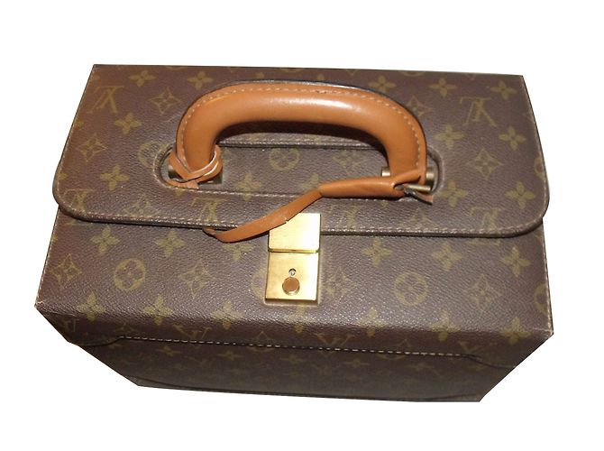 Louis Vuitton Vanity Case de piel marrón oscuro