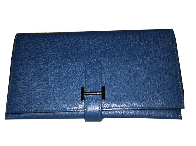 Hermès carteiras Azul Couro  ref.53271
