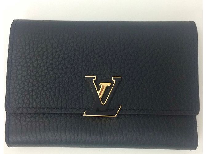 Louis Vuitton Capucines Compact Black Pink