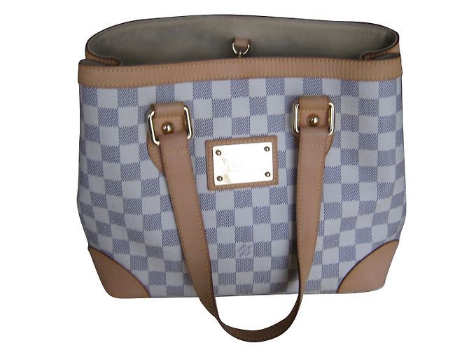 Louis Vuitton Damier Azur Hampstead MM Branco