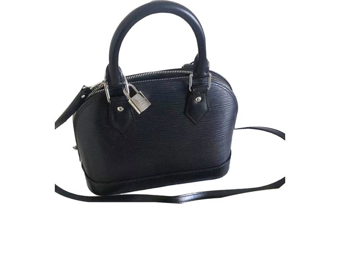 Louis Vuitton Noir V tote BB Brown Leather ref.863842 - Joli Closet