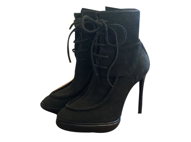 Burberry Ankle Boots Black Leather  ref.53866