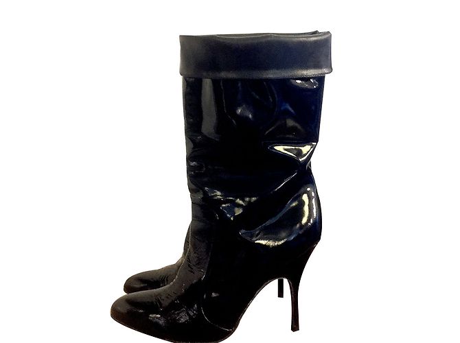Botas Lanvin de charol negro con punta
