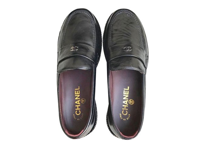 Chanel Loafers Black Patent leather  ref.54273