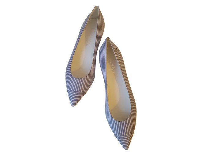 Chanel Zapatillas de ballet Cuero  ref.54321