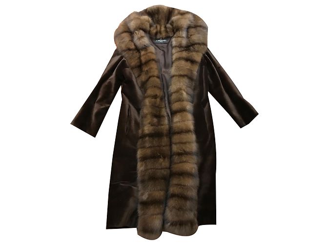 J. Mendel Coat Brown