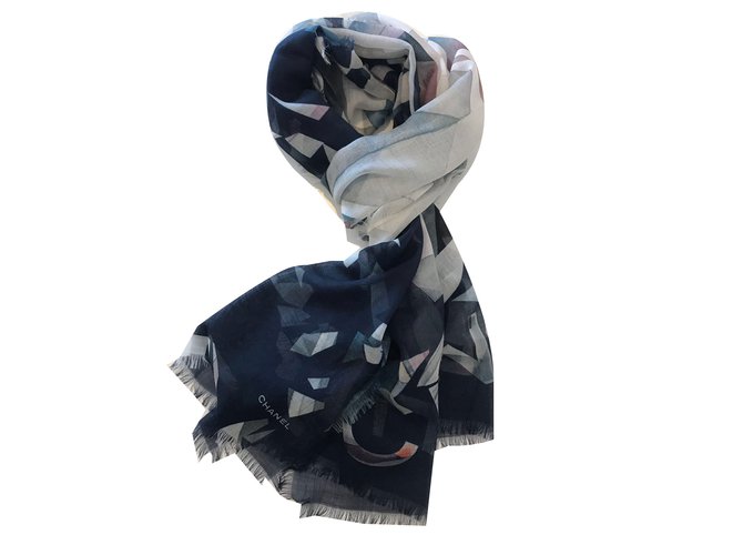 Chanel scarve Azul marinho Casimira  ref.54932