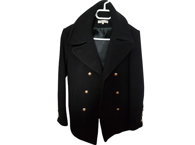 Sandro Coats, Outerwear