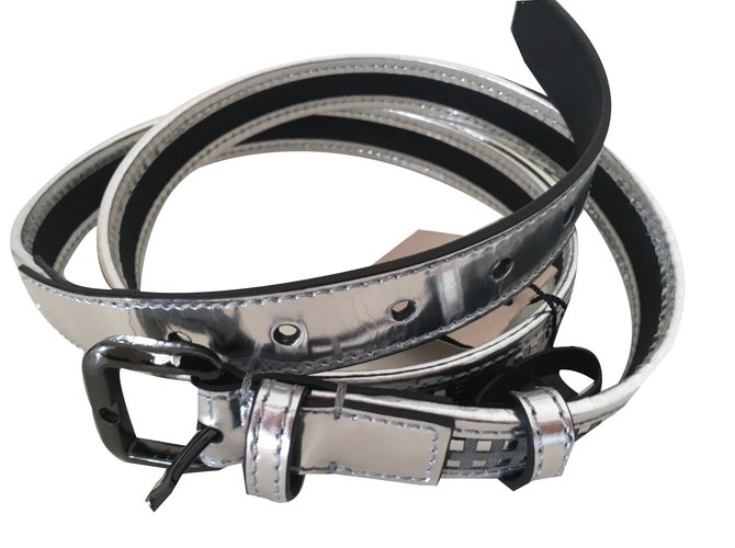 Burberry Belts Silvery Leather  ref.55552