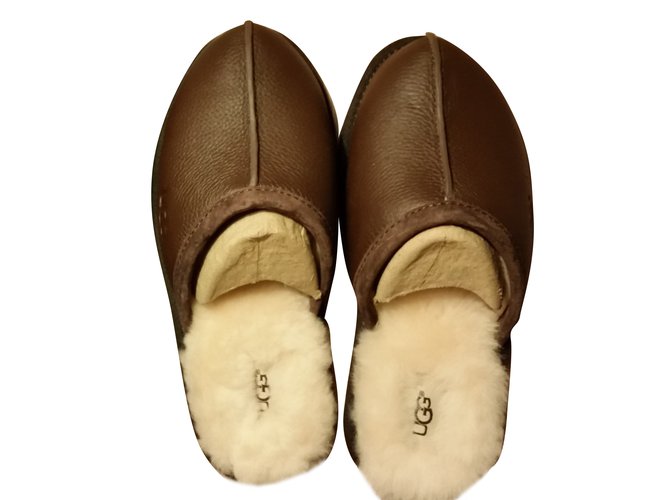 Ugg Men Sandals Dark brown Leather  ref.55794