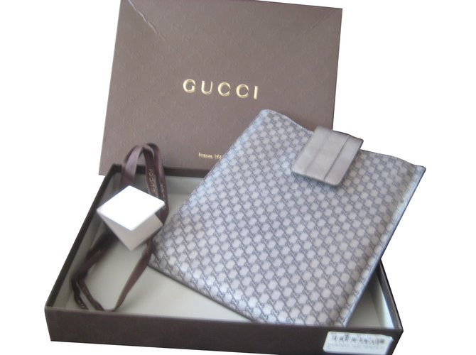 Gucci ipad case Purses, wallets, cases 