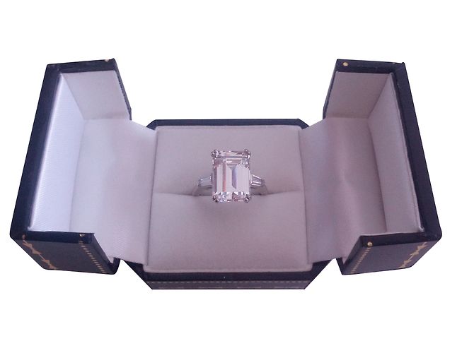 Wundervoller Silberring mit 8,5 ct Burmalite