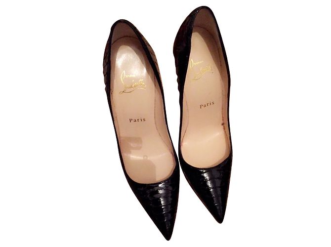 So Kate Christian Louboutin Python T37 Black Patent Leather Heels