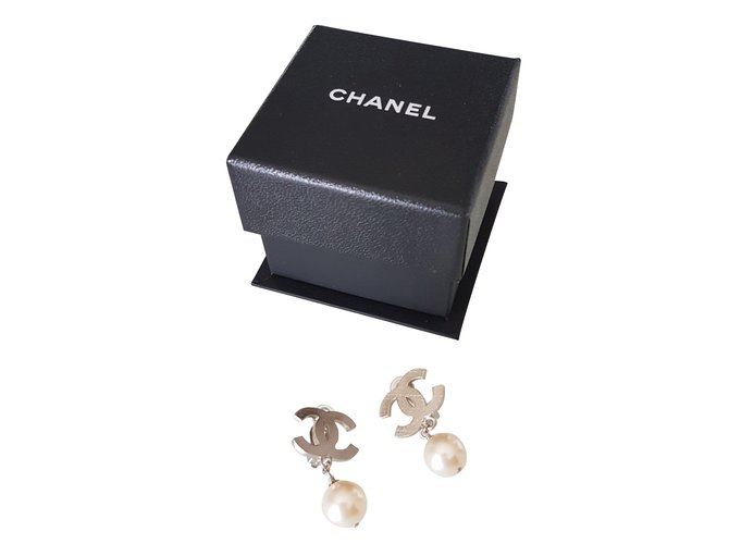 Chanel Brincos Prata Metal  ref.56832