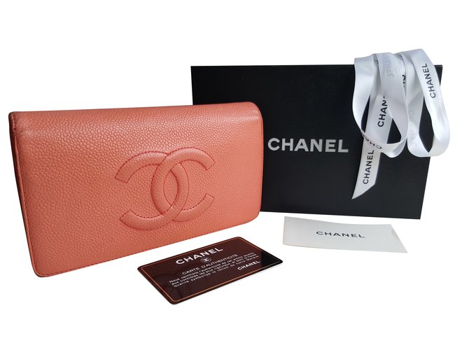 Chanel carteiras Couro  ref.56986