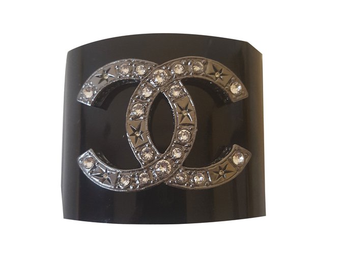 Chanel Armbänder Schwarz Harz  ref.57073