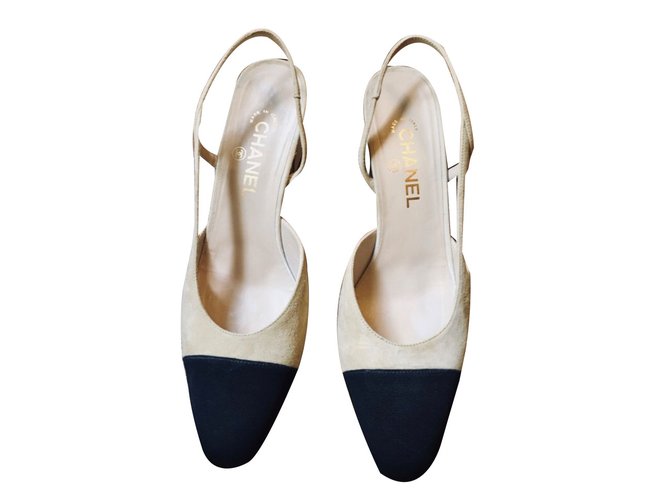 escarpin daim beige
