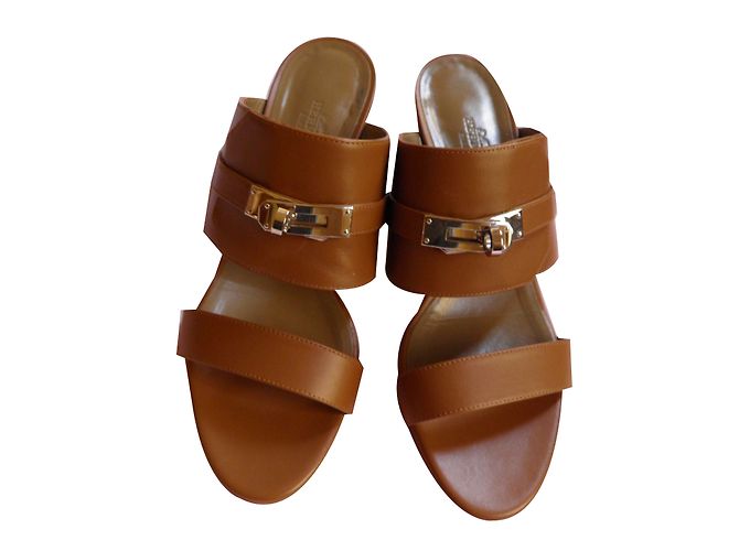 Kelly Hermès ovation Caramel