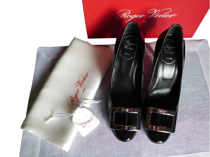 Roger Vivier BELLE DE NUIT Black Varnish ref.57221 - Joli Closet