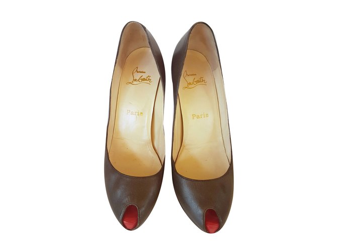 Christian Louboutin Minibout Verde oliva Couro  ref.57276