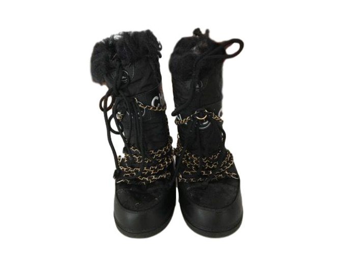 Chanel Botas Negro Paño  ref.49928