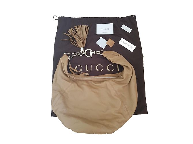 Gucci Handtasche aus Wildleder Karamell