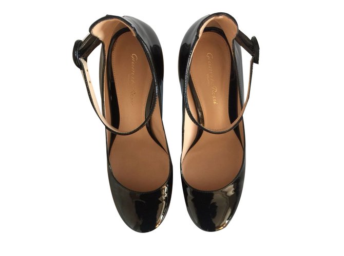 black patent mid heels