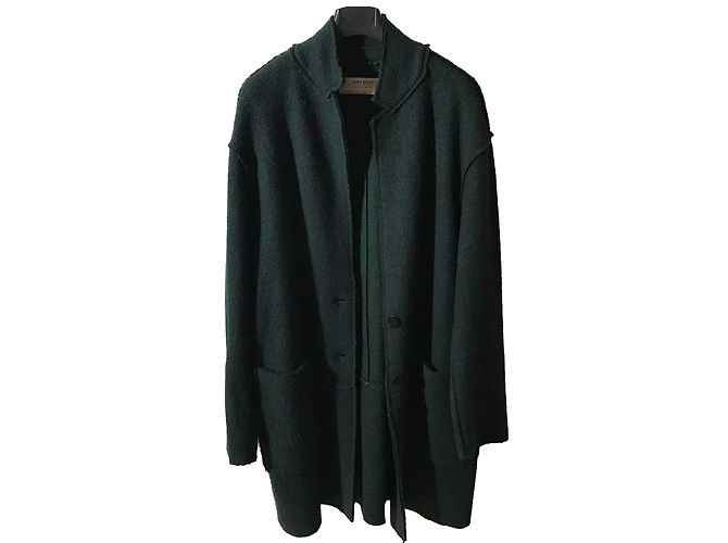 Zara Abrigos, Ropa de calle