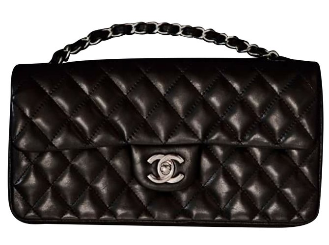 Chanel Flap classic Black Leather  ref.58697