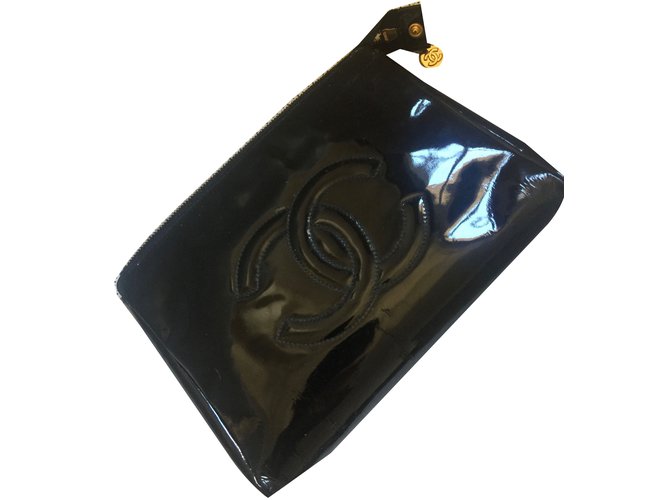 Chanel Clutch-Taschen Schwarz Kunststoff  ref.59025