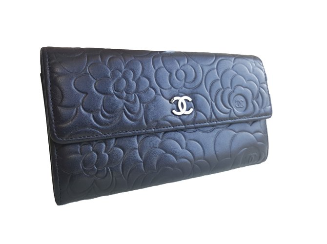 Chanel Wallets Navy blue Leather  ref.59027