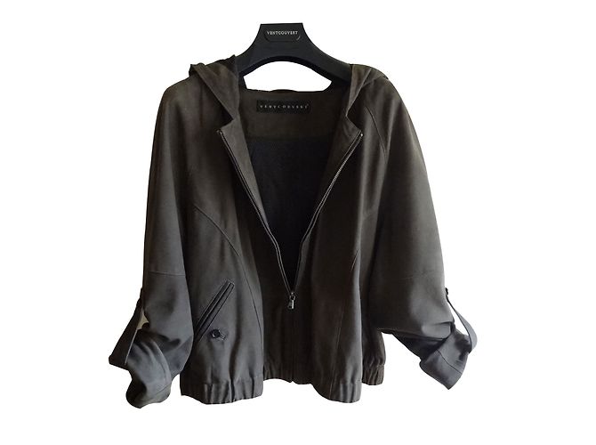 Chaqueta Ventcouvert de ante caqui con capucha