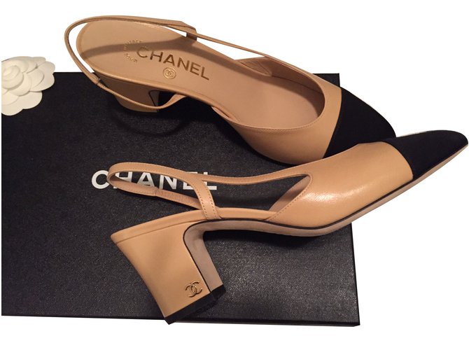 Chanel sandali Nero Beige Pelle  ref.59639