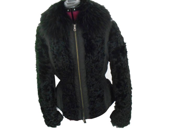 Moschino Coats, Outerwear Black Fur  ref.59851