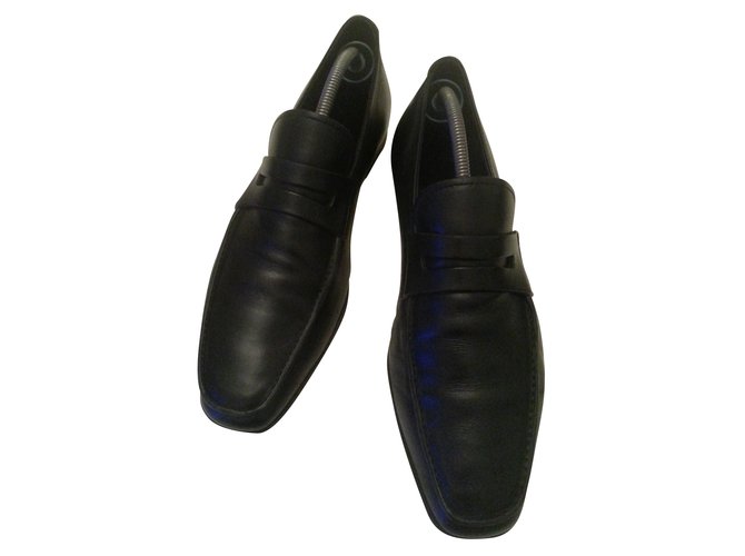 Prada Loafers Slip ons Black Leather  ref.59930