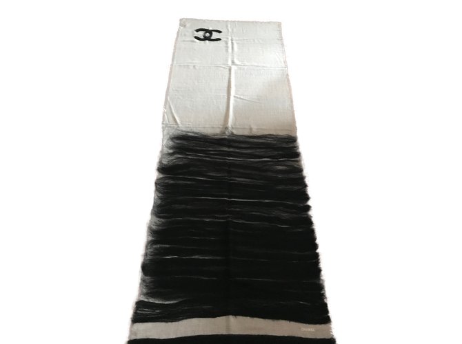 Chanel sciarpe Crudo Cachemire  ref.60529